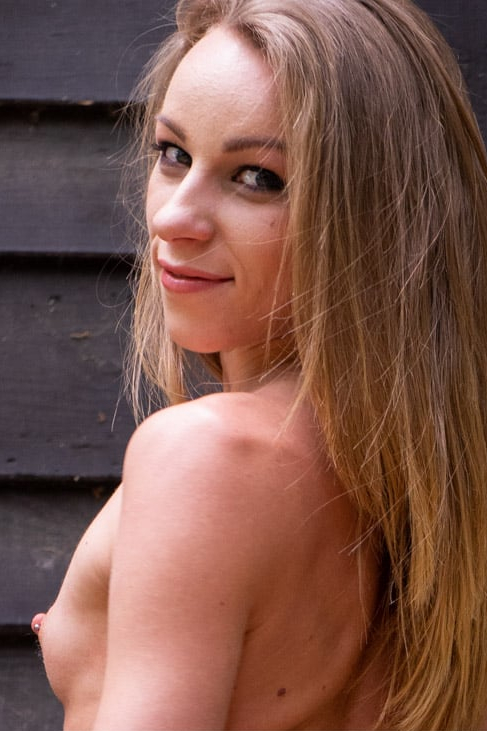 Angel Emily's Nude Picture